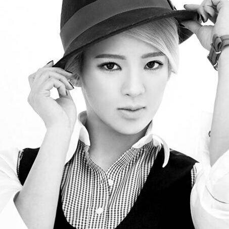 SM Entertaiment | f(x) |  Unnie [1] :* @kimjiw__ | Unnie [2] :* @yeojawe | Oppa :* @pandaqingtao | Saengie barbie :* @berbiealey