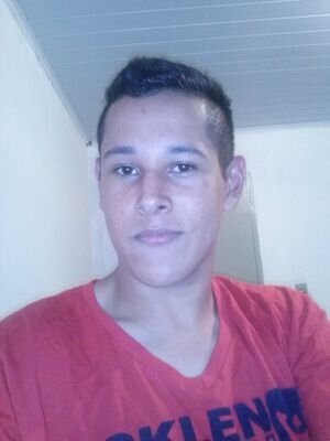 Não critique sem conhecer, não palpite se não for ajudar, o que faço ou deixo de fazer a sua vida não vai mudar...