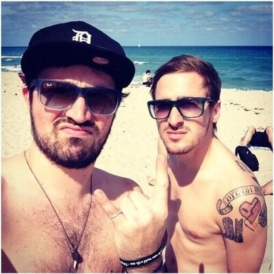 Trying to help, suggest and become friends. #AntiBullyingMovement #RusherFamily Owners: Ally.Carmen.Sasha.Tash.Nabii.Jess