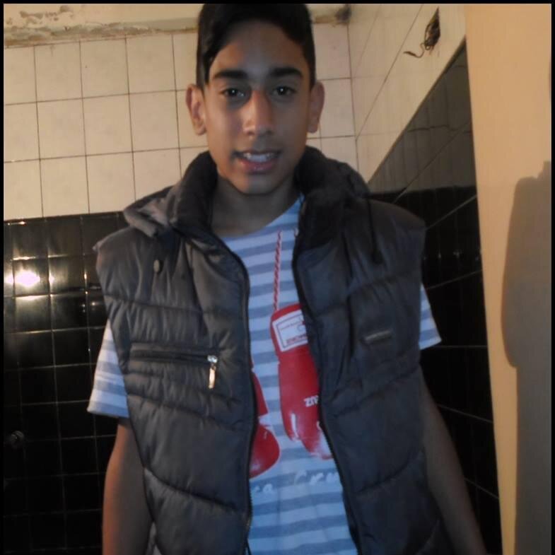 Fbbbb : https://t.co/BrFMRVLCf5 :*
Ask : http://t.co/mZ2zyIdxWQ ♥