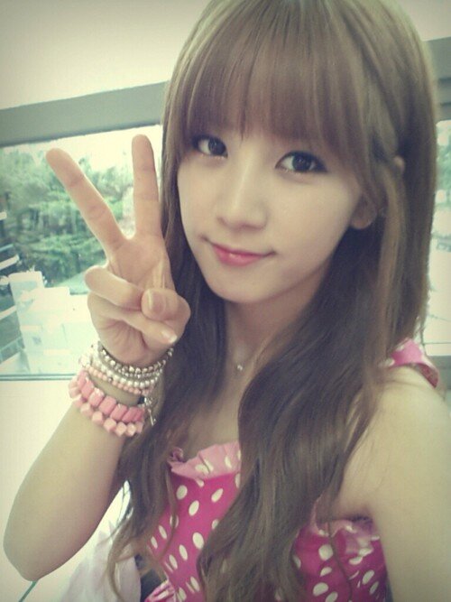 Roleplayer of Chorong A-Pink  | Leader of A-Pink | Let's be friends \(ˆ▽ˆ)/