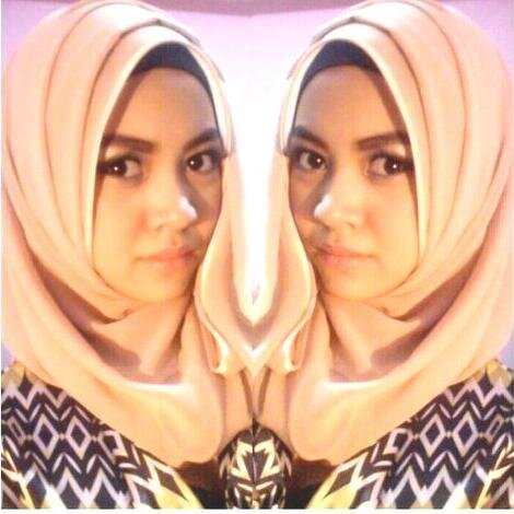 hrnum12's profile picture. febriansyah & serafina & zafran 💜💙❤️