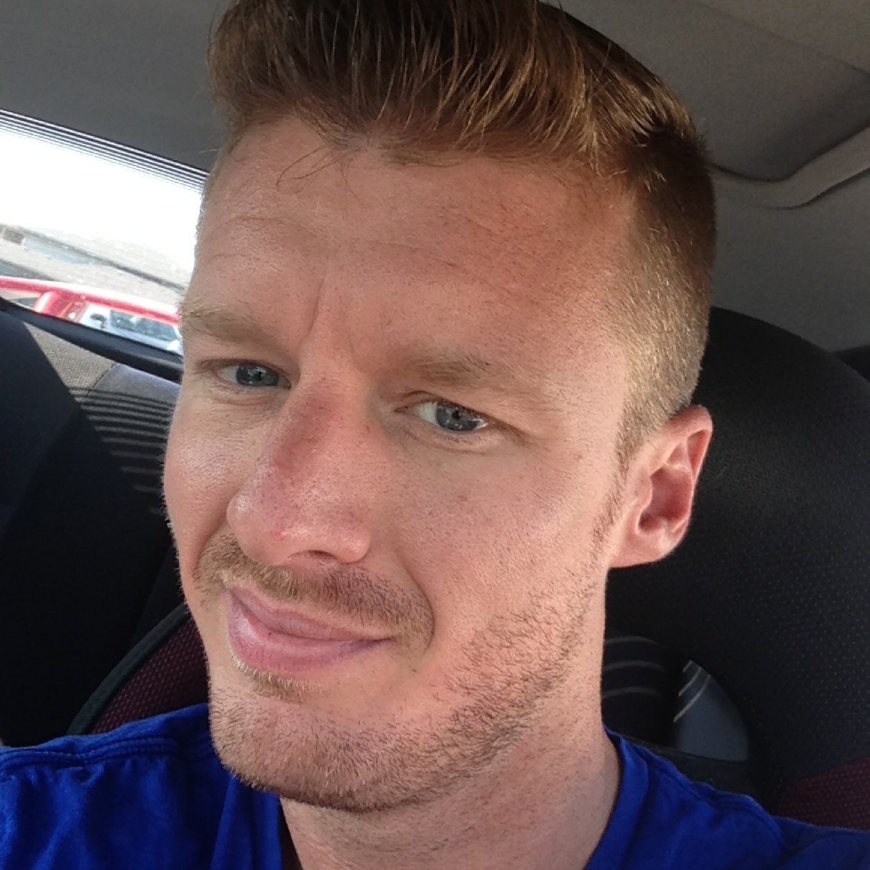 jayabfab's profile picture. 