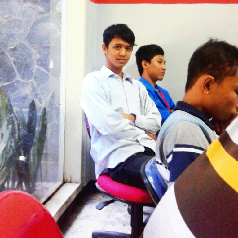harta terbesarku di dunia
adalah ♡orangtuaku,♡
saudaraku, ♡sahabatku, dan
♡teman temanku