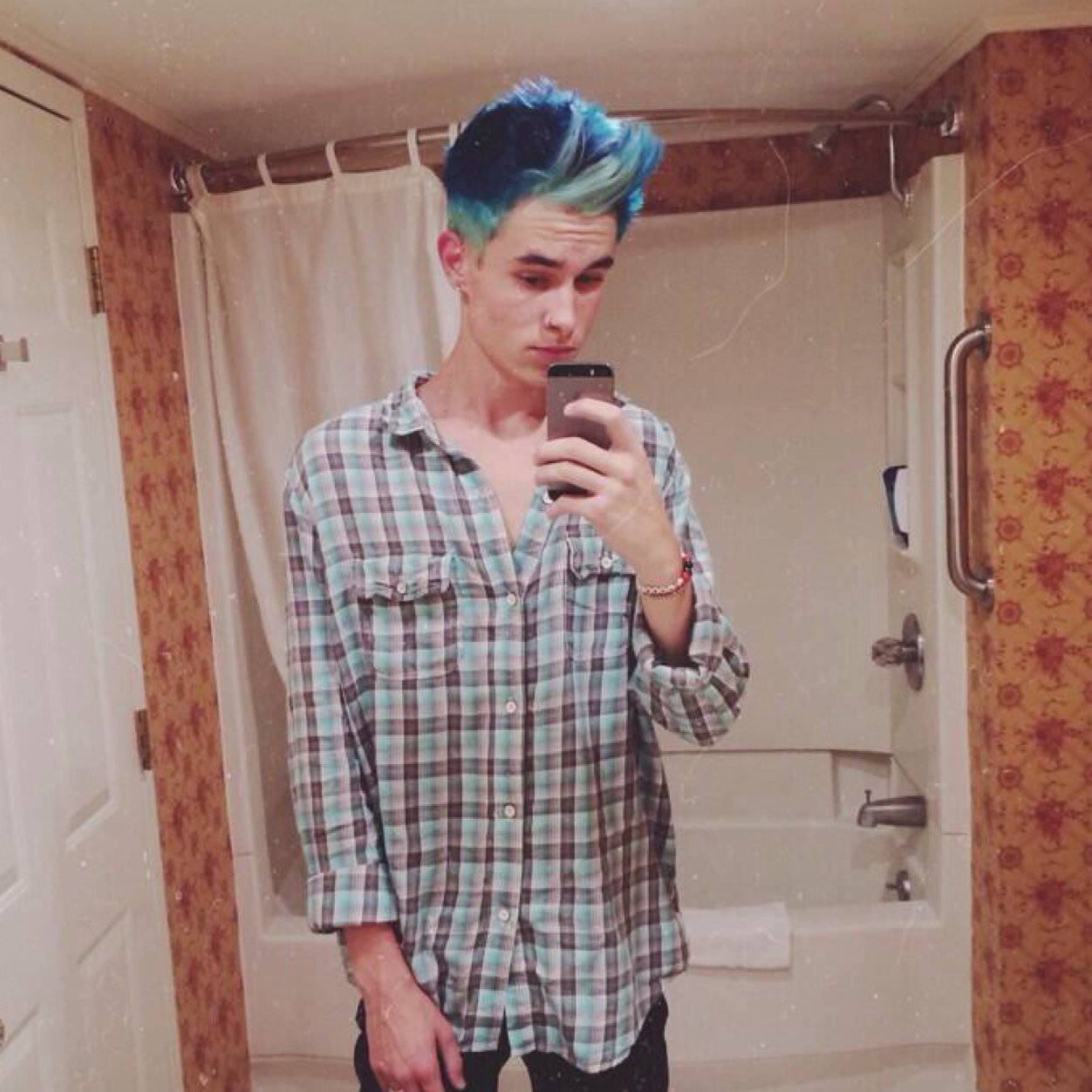 grindonmekian's profile picture. kian lawley is my life / uk