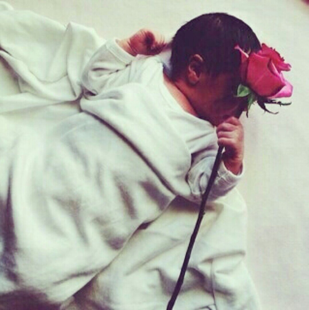 * غالبآ `مآ تككون آلبسآطهه طريق آلسسعآده . . ♡