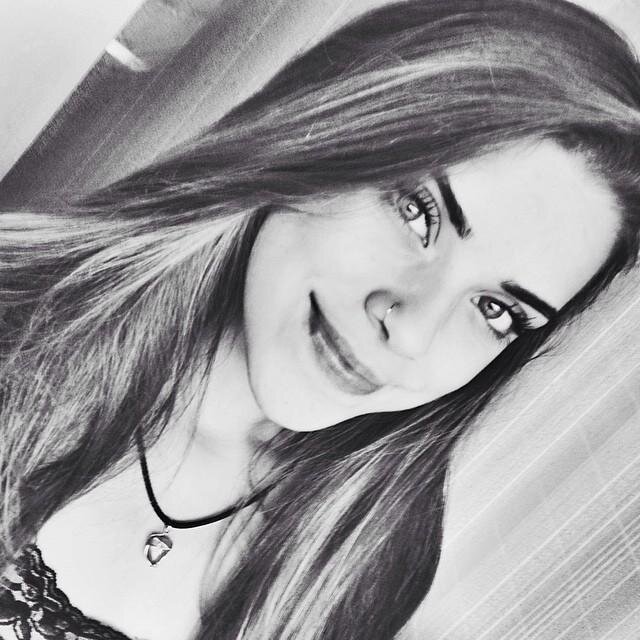 1.6 Nasci linda , Cresci abusada e hj sou o terror das recaldas....