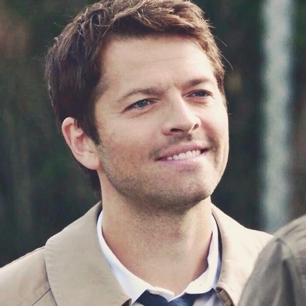Free follow from @Castiels_assbut because you're fab so go follow my main account thx!