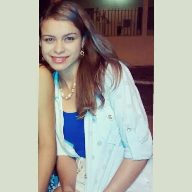 Eu posso não ser a menina que todo mundo quer, mas pelo menos eu não sou a garota que todo mundo teve...