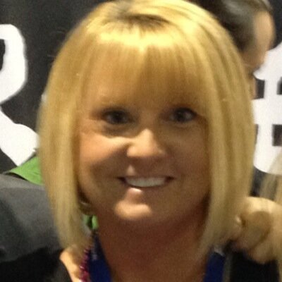 tinalovesbooks Profile Picture