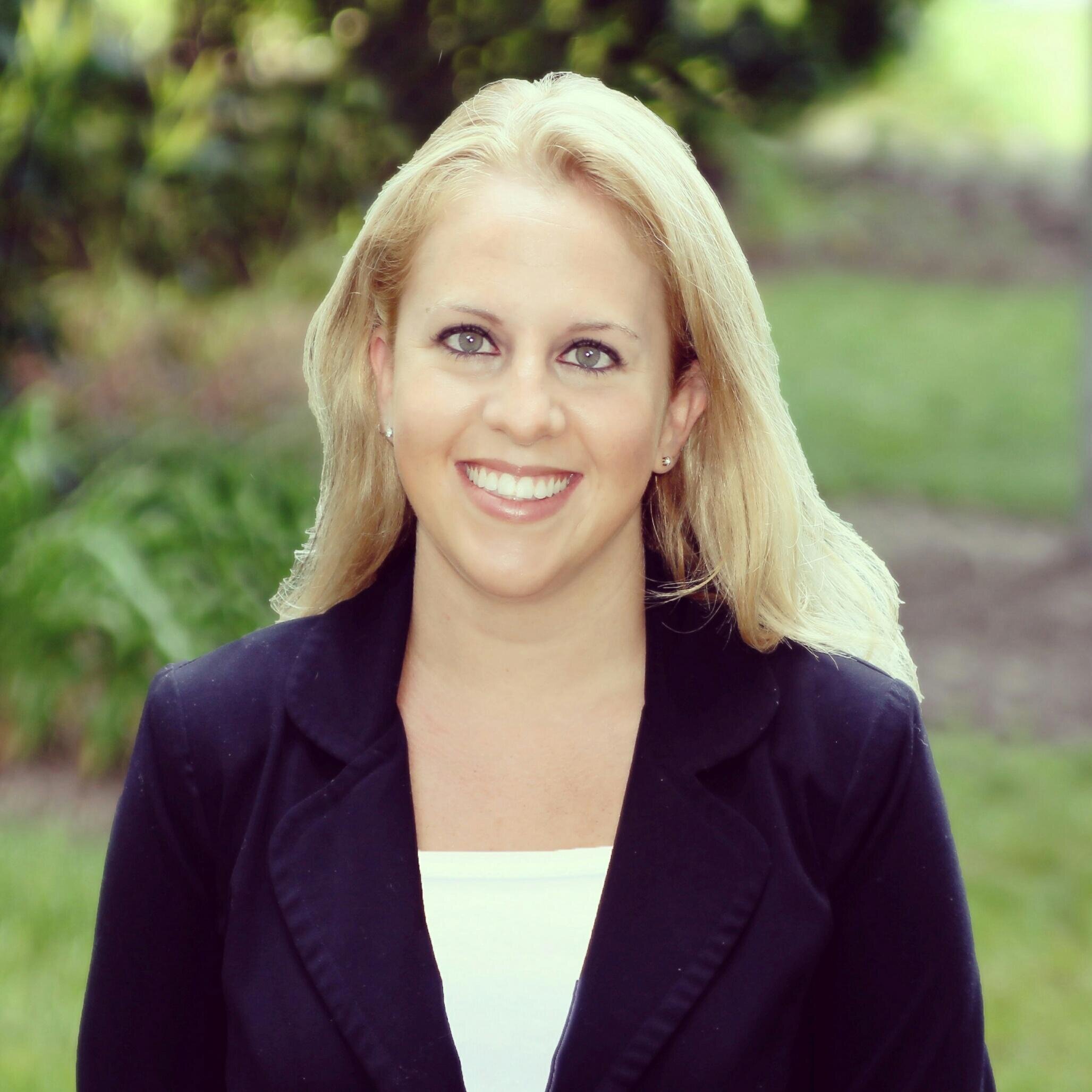 Event planner. Sports marketer. Love new and innovative ways to upgrade the client experience. Mother to an adorable son and wife to an amazing husband.