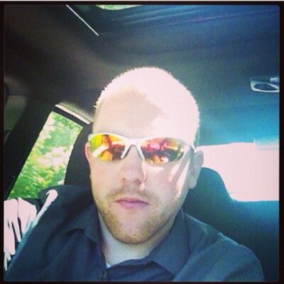 Work in EMS- like to have a good time- Hit me up.