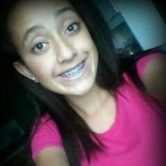 ♛♔ O sorriso é meu mais o motivo é você ❤  ✌♛♔