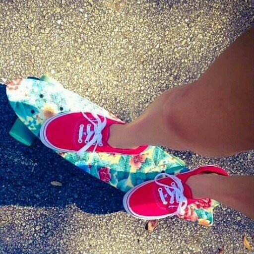 Lo que más me gusta es la moda,cantar,bailar,estar con mi family y sobre todo ser directioner :))