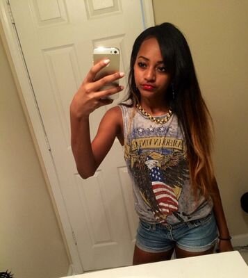 follow Me on IG
@Tayy.Baby
@Tayy.Babyyy
Add Me on Ask 
@ask.FM/tayypgcharm