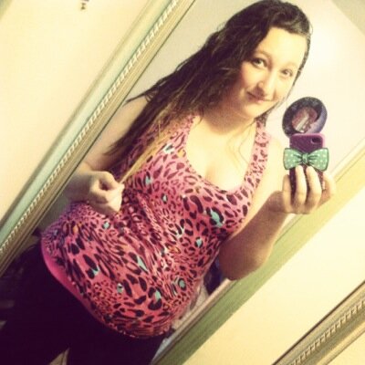 19 , single , mommy to one beautiful little girl
