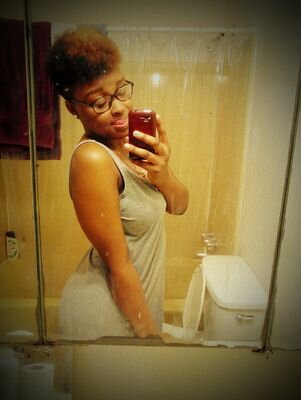 thuggin has my ♥... Mention me for a follow back (: