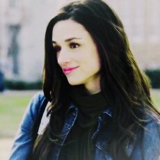 CrystalReedMM's profile picture. 