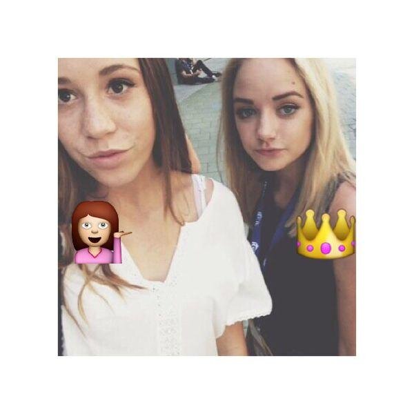 hihi im hailey im sixteen , lives in LA and likes pizza! ♥️ icon is mine growl