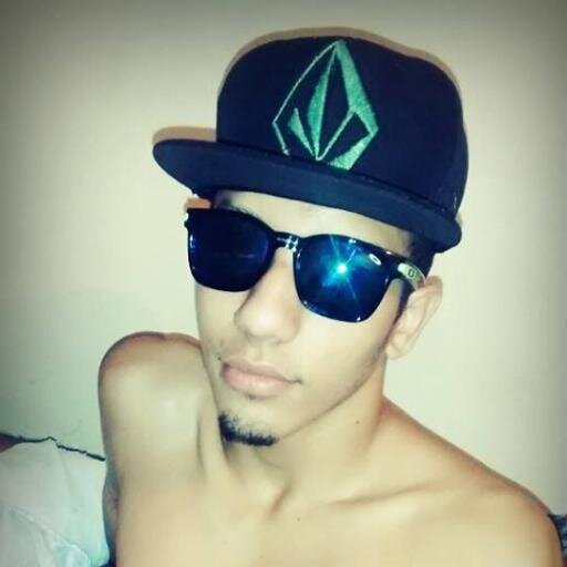 Perdendo ou ganhandu eu sou corinthiano!!!!
me seguem aew @_Lucas_95_