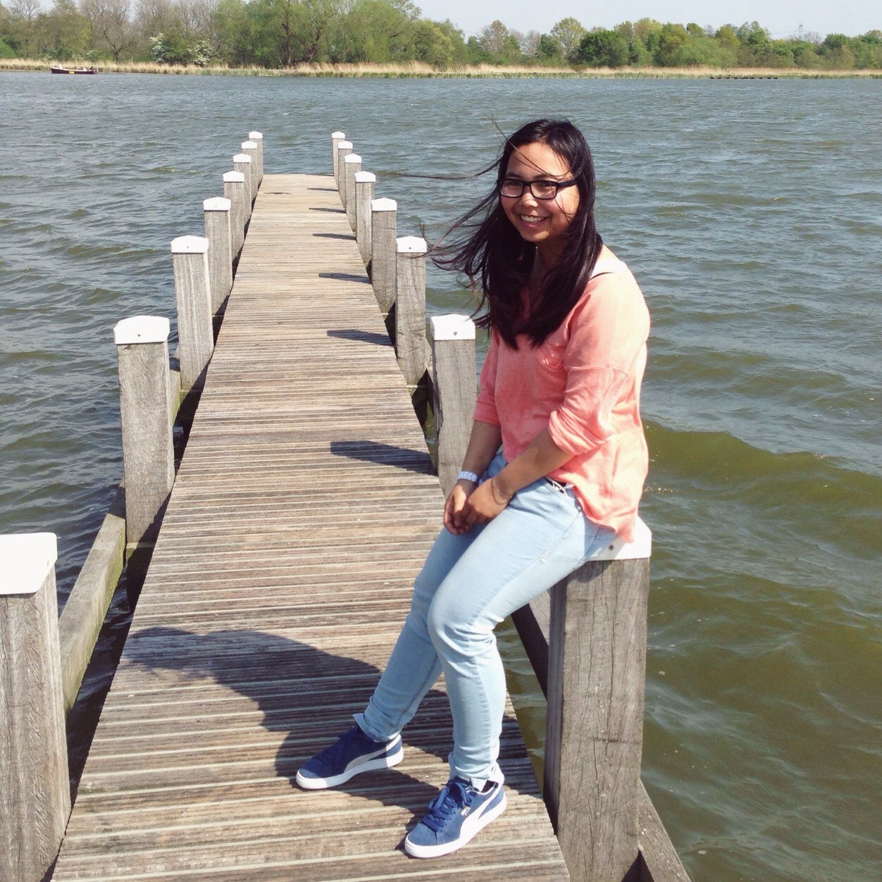 feeybreugem's profile picture. my friends mean the world to me♡