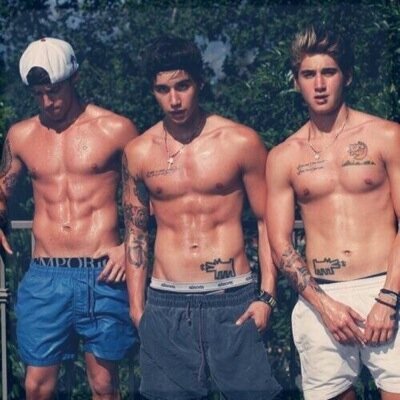 I just gave you a free follow,your welcome. DON'T FOLLOW THIS ACCOUNT,FOLLOW MY MAIN ACCOUNT- @damnkidrauhlx