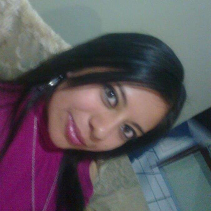 magmaroc's profile picture. Muchos buscan la felicidad♥como otros buscan el sombrero: lo llevan encima y no se dan cuenta