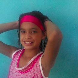 lopez_paola01's profile picture. 