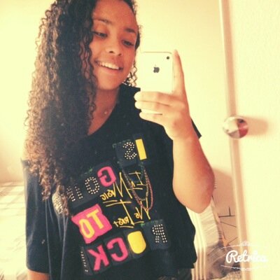 sou legal , sqs ;) .. e o nosso lema e ser feliz sem mais ....