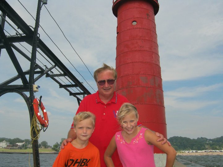 GrandpaLex's profile picture. 