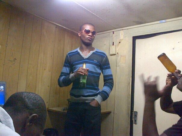 Now that i see the light @ the end of the tunnel,i keep hustling☆