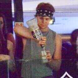 relate 2 ashton