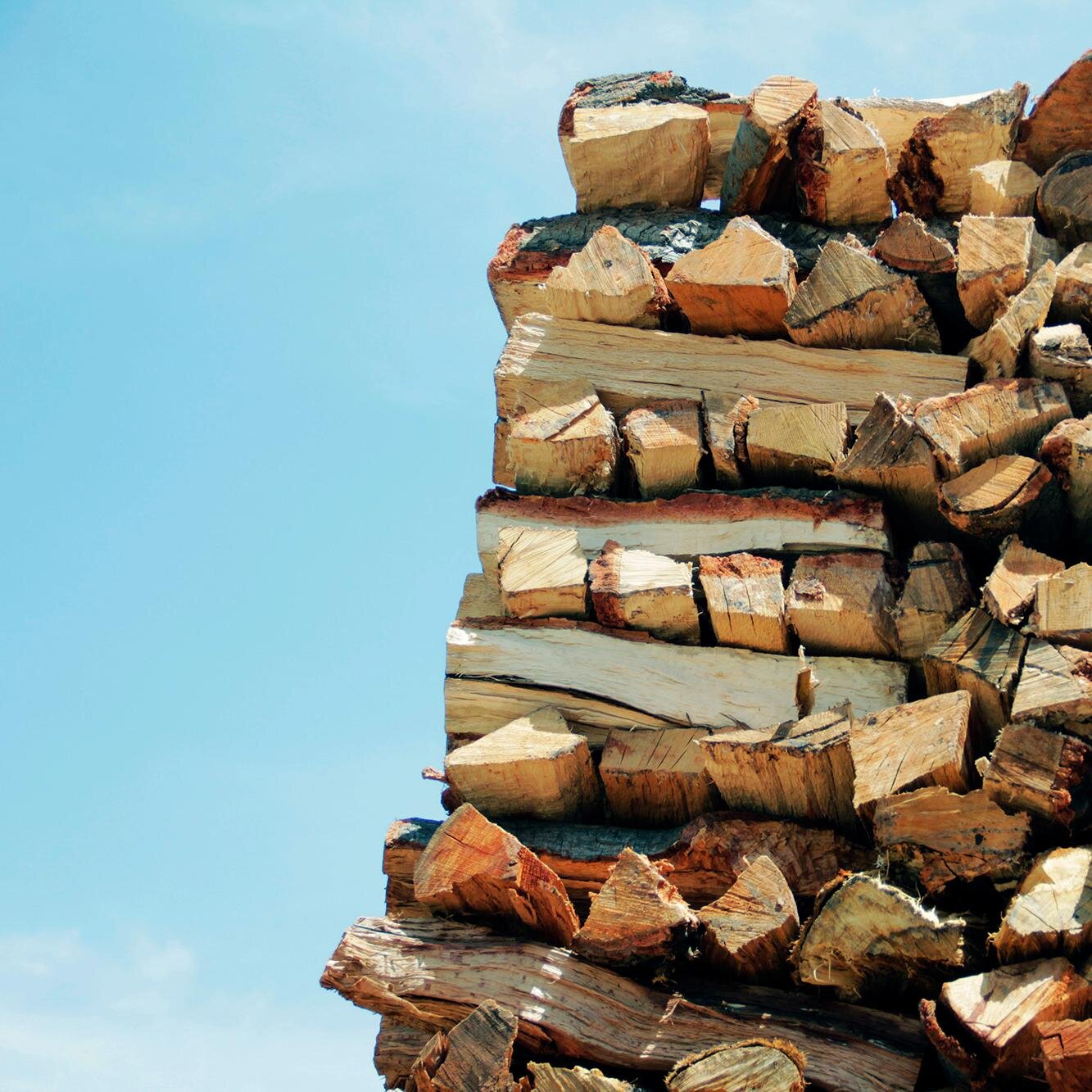 All Seasons Firewoods sells wood to Southern California.