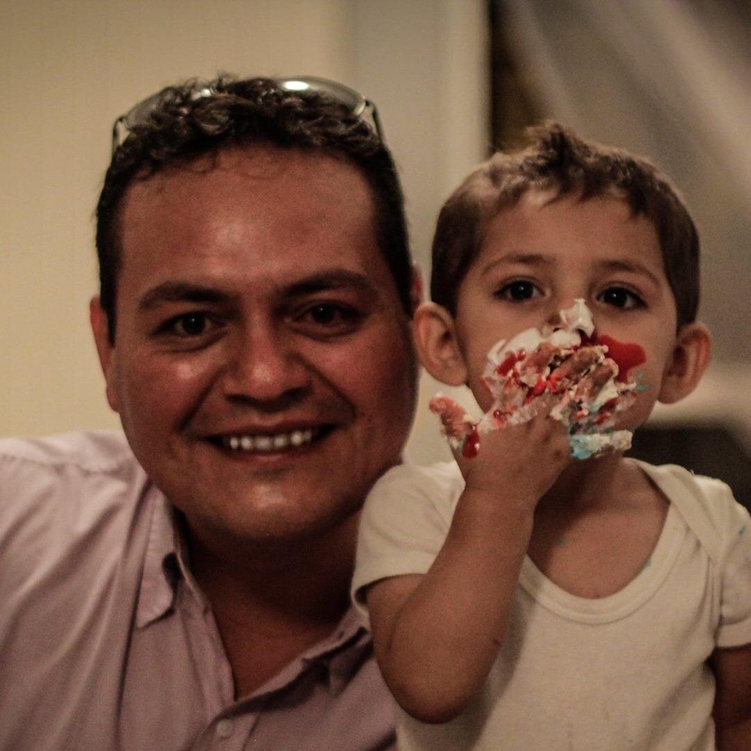 martin_on's profile picture. A fuerza de gratitudes se vuelve la tierra esteril.