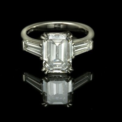 idumiy8732262's profile picture. Specialist in fine handmade jewellery