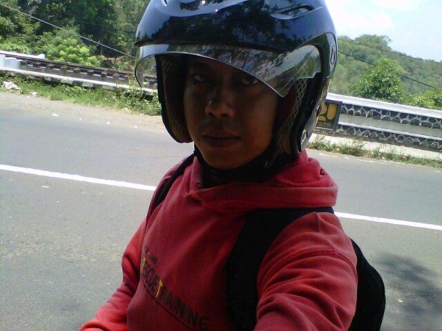 abaouh me now!!
am just a man allways searching life and better life to find one hope....and the good reason!fighto........ganbaru