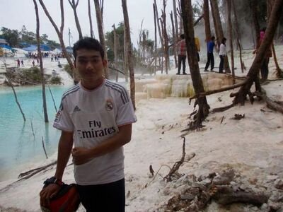 ANGGA KURNIAWAN SINAGA 
|| NEGERI LAMA , 26 JANUARI 1995 ||
I'm a Madridista,Santiago Bernabeu,Spain ||
HALA MADRID || 
==ALLAH IS MY POWER==
