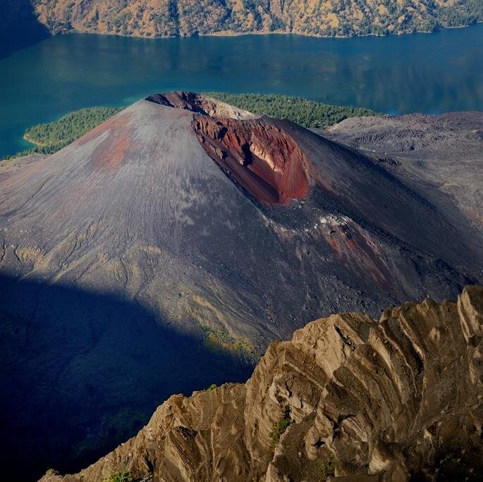Semuanya tentang hal yang membuat bangga menjadi orang INDONESIA