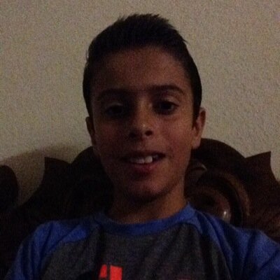Like alyssa f. please follow me ill follow back