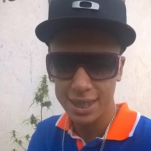 Minha palavra vale um tiro, eu tenho muita munição...
http://t.co/6WBLicz0R9