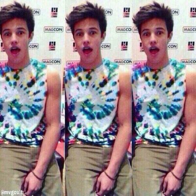 free follow from @screamendes please follow her?♡♡
