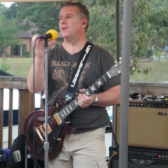 Firefighter at Daytona International Speedway. Avid Singer, guitarist and lover of the warm weather.