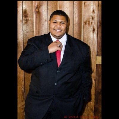 THE OFFICIAL PAGE OF DAVON COLEMAN i love to drum & go to church #wife @QueenBee2016 #makeyoulaugh #followback #famousdrummer #music #jesus #coolperson