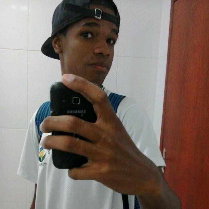 Baterista da banda Através doCéu