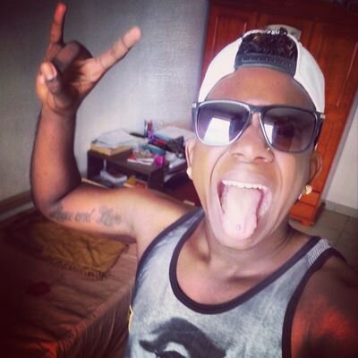 #La seul certitude que nous donne la vie c'est de mourir un jour, donc moi je dis good life a tous# Love zot tout' #teamApple