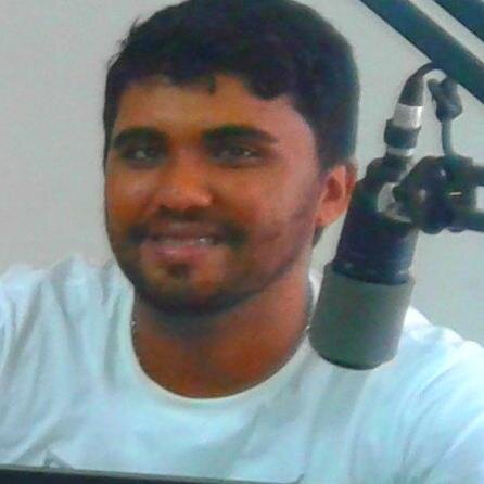 Perfil Oficial do Radialista Robson Fernandes,Locutor, Apresentador, Animador, me siga no Twitter abraços.