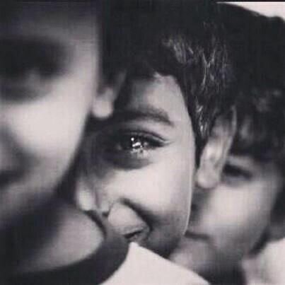 ‏‏اسمي عبدالله اياد .... من العراق ساكن في بغداد ....شخصيتي بسيط عصبي بعض الاحيان ..خبير في مجال كرة القدم )