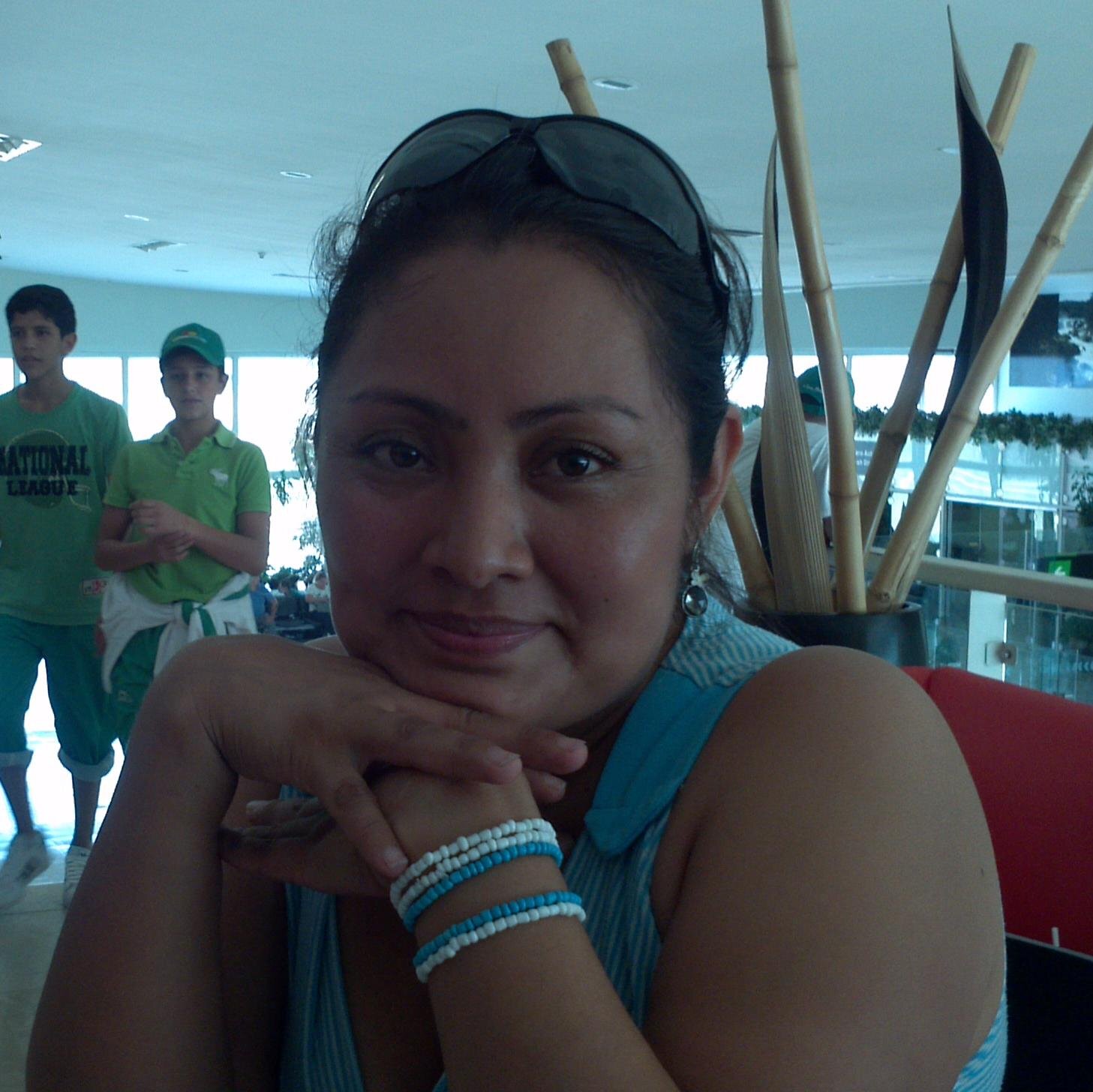 connsuell's profile picture. 