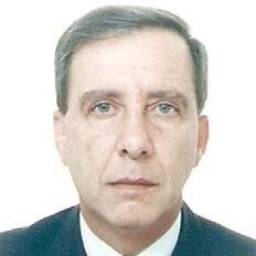 Economista-Especialista en Política Económica