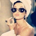 Just what a girl needs.
We inspire your fashion.
Outfits-Nails-Makeup-Glitter